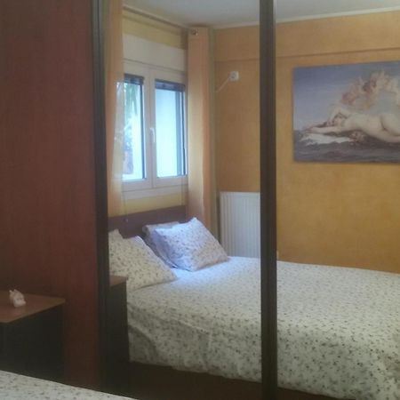 אתונה Quiet Apartment In Plaka מראה חיצוני תמונה
